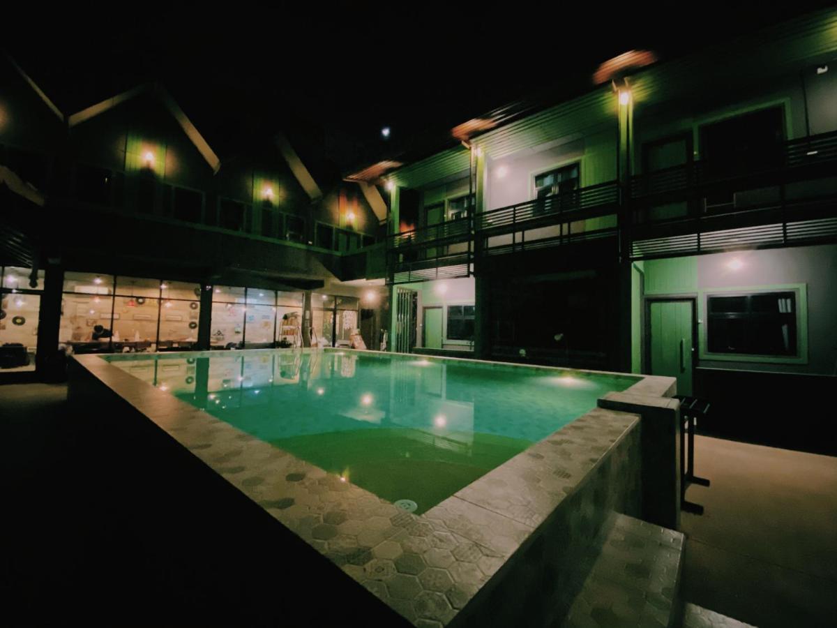 Chiangmai Moli Inn (Adults Only) Chiang Mai Exterior photo